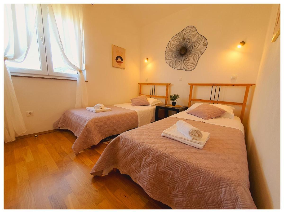 Apartman Mila Barbat na Rabu Kültér fotó